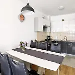 Lungo Mare With Terrace & Free Parking Appartement