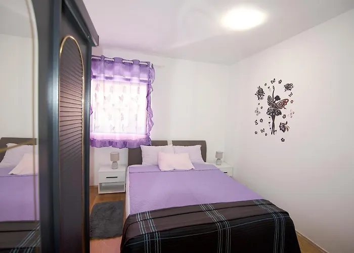 Lungo Mare With Terrace & Free Parking Pula