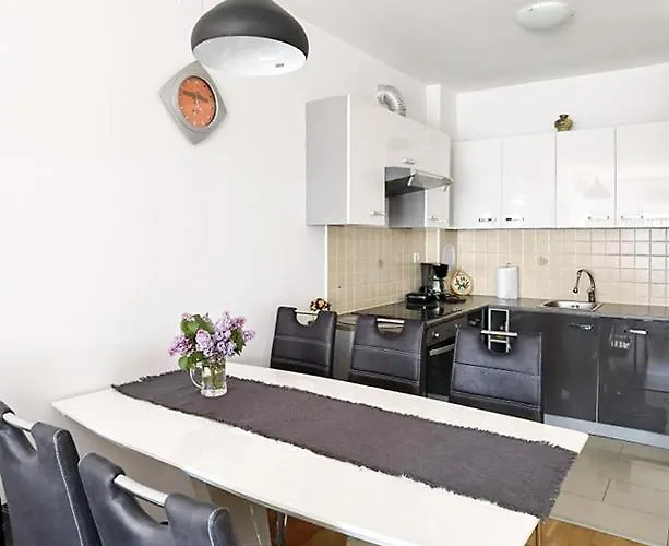 Lungo Mare With Terrace Apartmán
